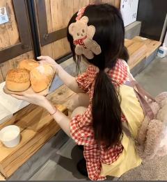 一只鱼^.