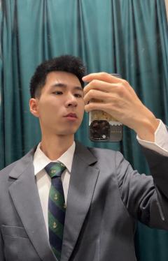 Eacon退坑出娃
