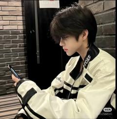 谁说男生力气大