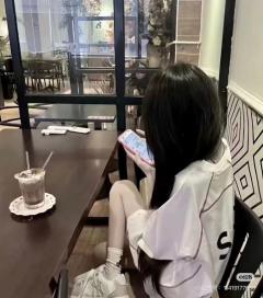 雪落❄️想时宴了…